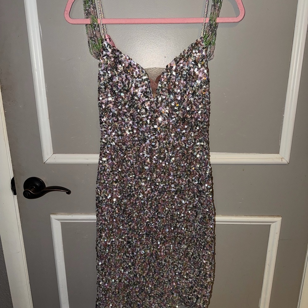 BELLA BARNETT Bead Straps Sequin Mini Dress Birthday Sexy Deep V Size Med - Picture 4 of 10